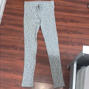 gray leggings / fashion nova